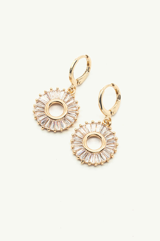 Gold round earring covered with CZ