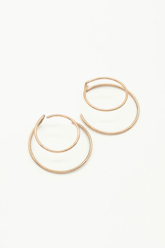 Double circle thread through hoop earrings